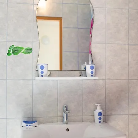 بيت ضيافة Adriana