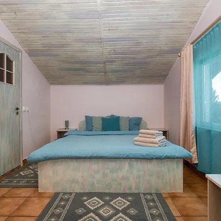 بيت ضيافة Adriana