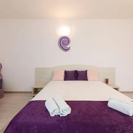 Adriana Эфорие Норд