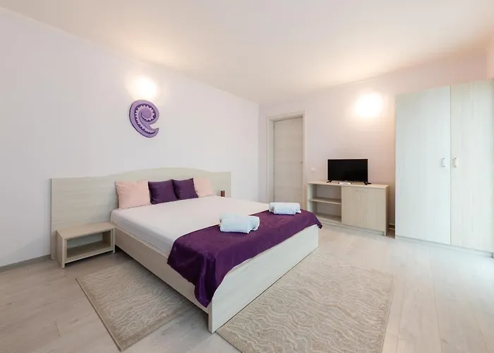 Гостьовий будинок Adriana