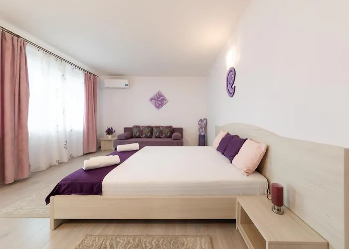 Adriana Ефоріє-Норд