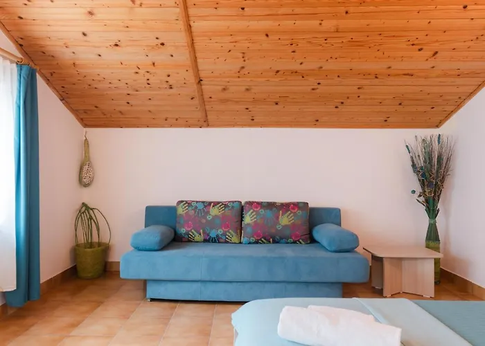 Гостьовий будинок Adriana