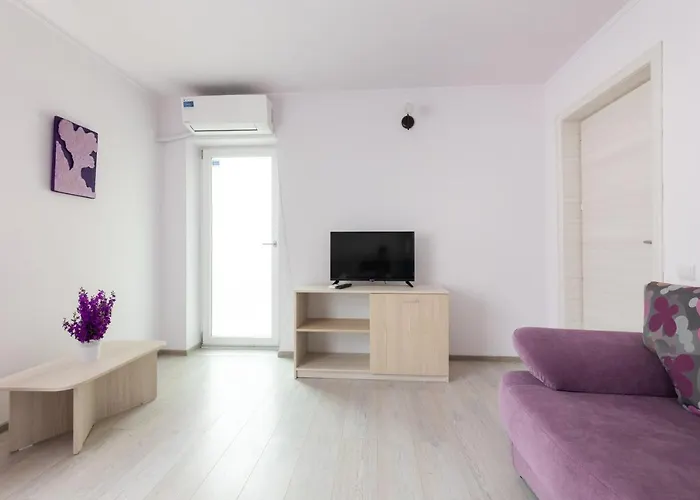 Adriana Ефоріє-Норд